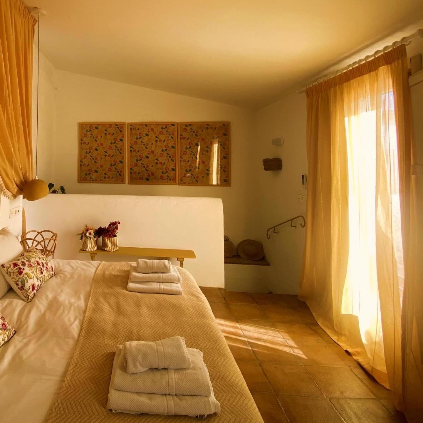 Romantic Ronda Garden Cottage Exterior photo