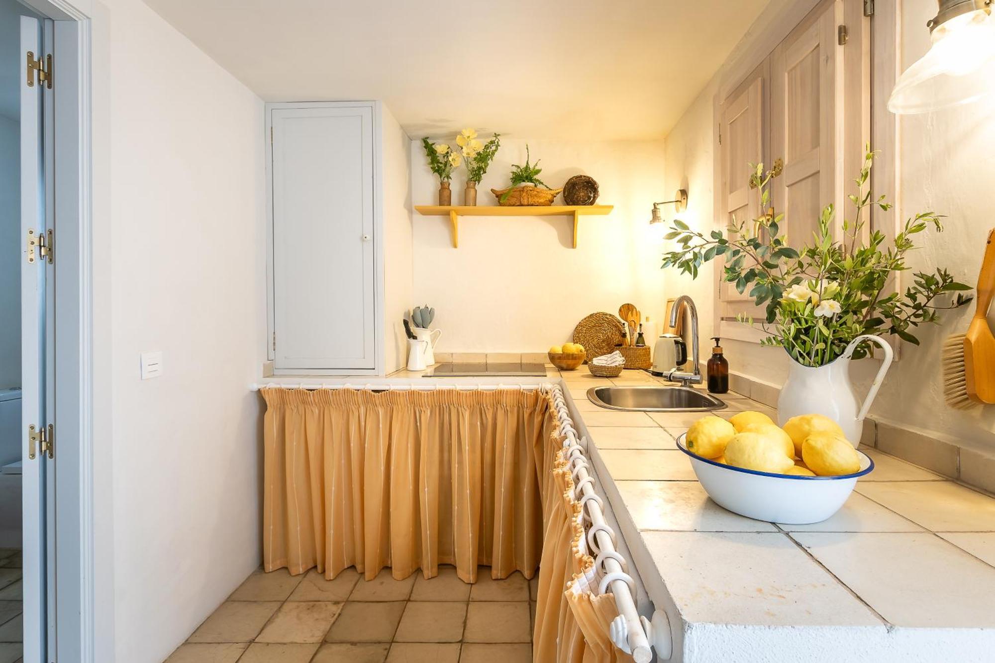 Romantic Ronda Garden Cottage Exterior photo